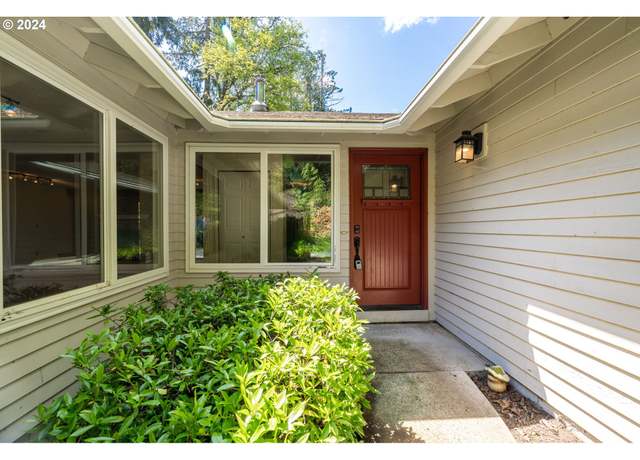 Property at 5750 SW River Rd, Hillsboro, OR 97123, 3 beds, 2 baths