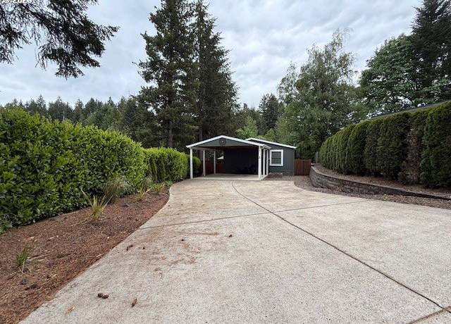 Property at 37600 Sunset St #2, Sandy, OR 97055, 3 beds, 2 baths