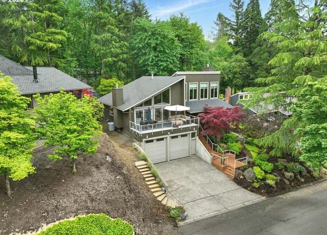 Property at 11 DA Vinci St, Lake Oswego, OR 97035, 5 beds, 3.5 baths
