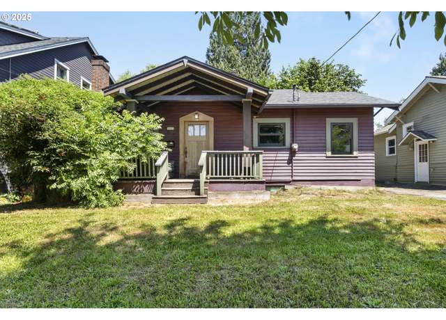 Property at 3955 SE Kelly St, Portland, OR 97202, 2 beds, 1 bath
