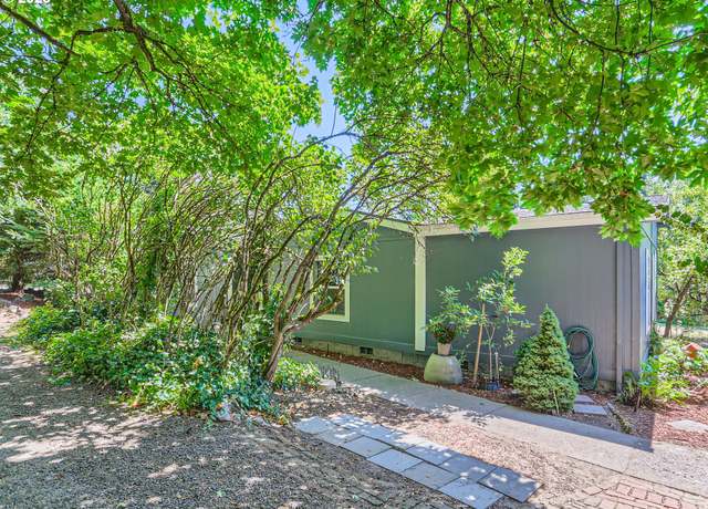 Property at 2681 Willamette Falls Dr, West Linn, OR 97068, 3 beds, 2 baths