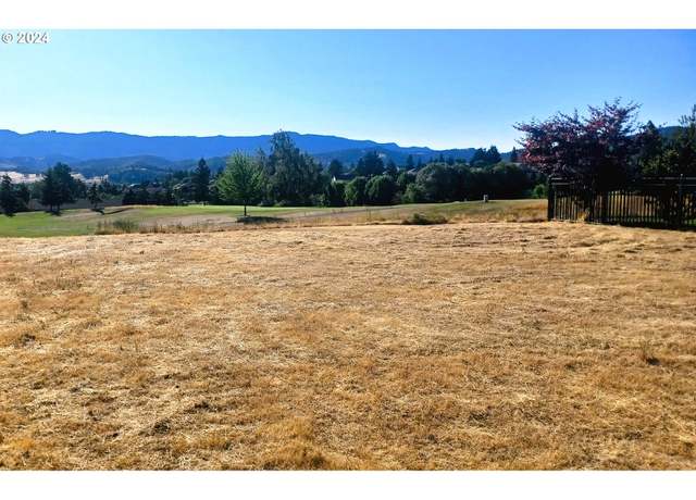 Property at 429 Fairway Estates Dr #21, Sutherlin, OR 97479