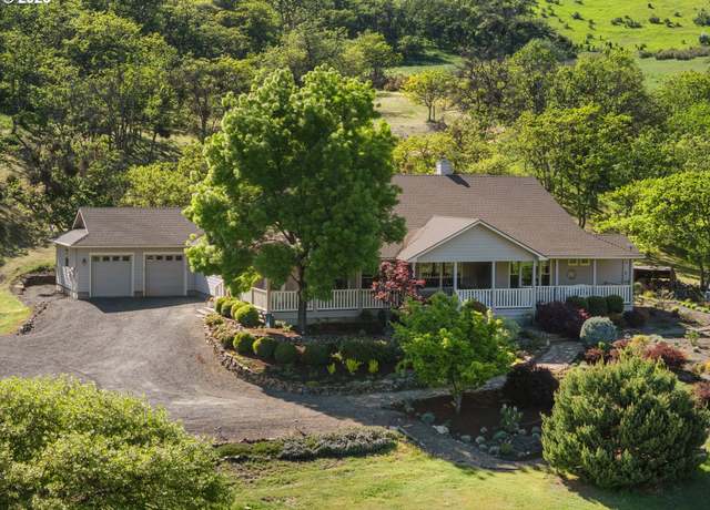 Property at 2809 Dead Indian Memorial Rd, Ashland, OR 97520, 3 beds, 2.5 baths