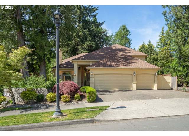Property at 3305 River Woods Pl, Lake Oswego, OR 97034, 3 beds, 3.5 baths