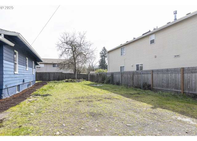 Property at 72 Ave SE, Portland, OR 97206