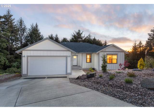 Property at 4145 SE Inlet Ave, Lincoln City, OR 97367, 3 beds, 2 baths