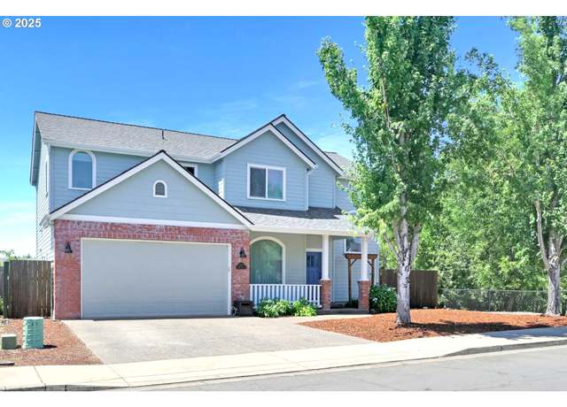 Property at 2290 33rd St, Springfield, OR 97477, 3 beds, 2.5 baths