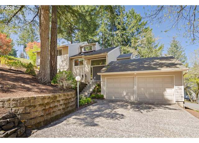 Property at 607 Startouch Dr, Eugene, OR 97405, 3 beds, 3 baths