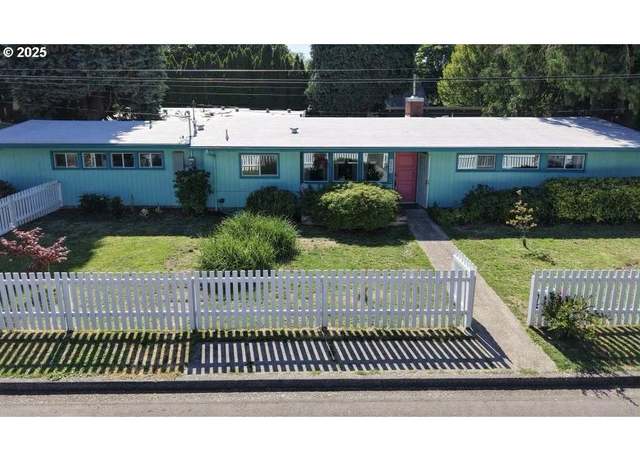 Property at 1492 Barton St, Eugene, OR 97404, 4 beds, 2.5 baths