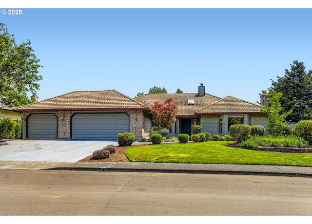 Property at 16003 NE 25th St, Vancouver, WA 98684, 4 beds, 3 baths