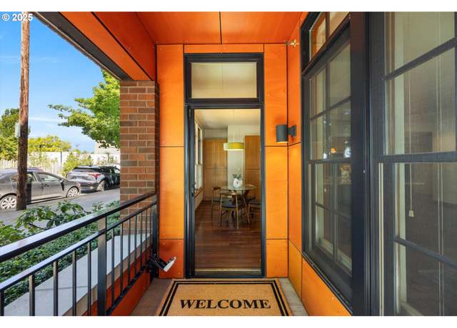 Property at 2350 NW Savier St, Portland, OR 97210, 2 beds, 2 baths