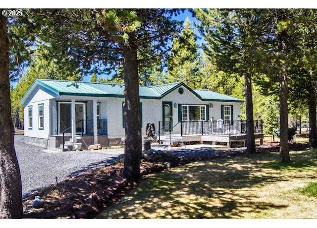 Property at 124316 Teatable Ct, Crescent Lake, OR 97733, 3 beds, 2 baths
