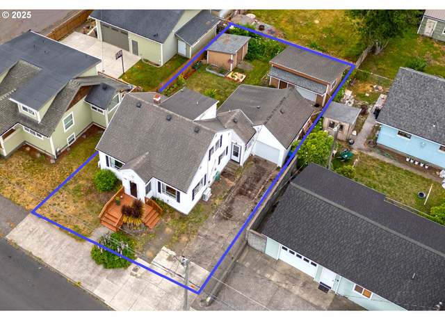 Property at 1706 5th St, Tillamook, OR 97141, 3 beds, 1.5 baths