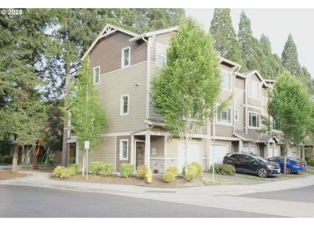 Property at 188 NE 79th Ave, Hillsboro, OR 97006, 2 beds, 2.5 baths