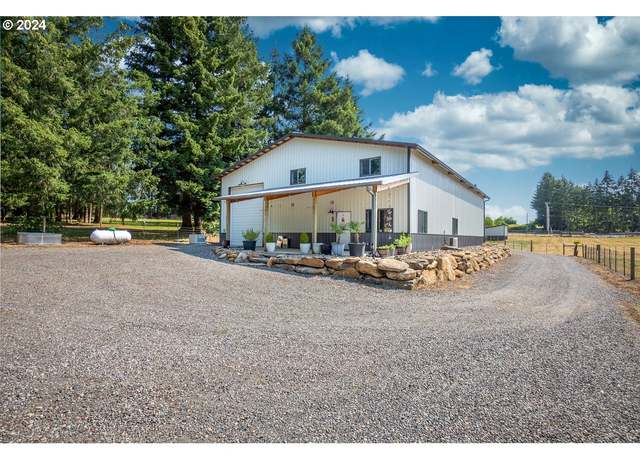 Property at 20205 S Ridge Rd, Oregon City, OR 97045, 2 beds, 2 baths