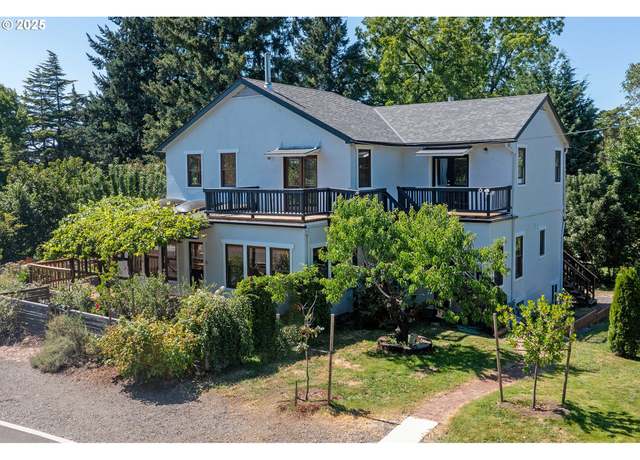Property at 8027 SE 49th Ave, Portland, OR 97206, 5 beds, 4 baths