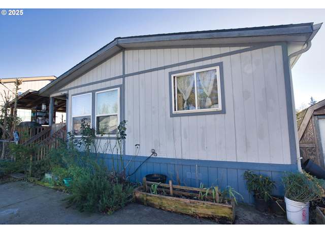Property at 9000 NE M L King Blvd #176, Portland, OR 97211, 3 beds, 2 baths
