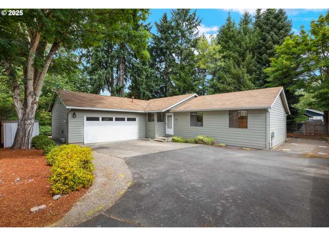 Property at 1746 SE Brookwood Ave, Hillsboro, OR 97123, 3 beds, 2 baths