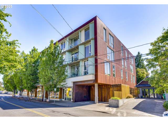 Property at 2530 SE 26th Ave #401, Portland, OR 97202, 2 beds, 1.5 baths