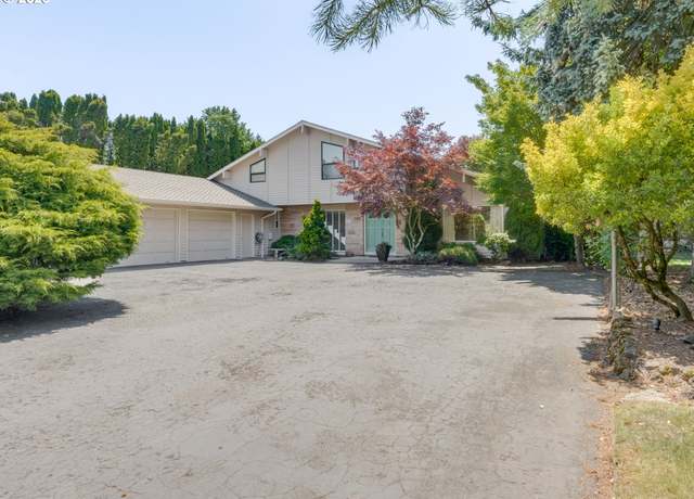 Property at 2201 NW 88th St, Vancouver, WA 98665, 4 beds, 2.5 baths