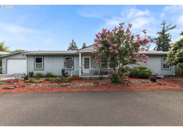 Property at 14202 SE Raelyn Ter, Milwaukie, OR 97267, 3 beds, 2 baths