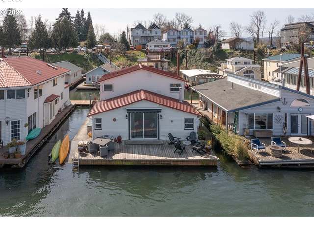 Property at 205 N Bridgeton Rd, Portland, OR 97217, 3 beds, 2 baths