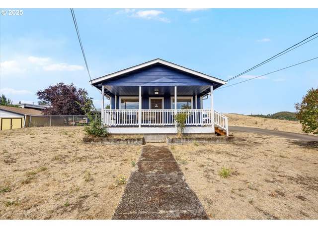 Property at 274 NW Meloy Ave, Roseburg, OR 97470, 2 beds, 1 bath