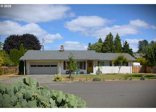 Property at 6001 NW Perthshire Rd, Vancouver, WA 98663, 3 beds, 2 baths