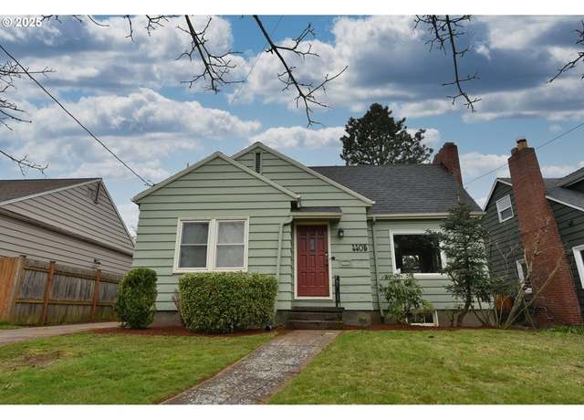 Property at 4405 NE Cesar E Chavez Blvd, Portland, OR 97211, 5 beds, 3 baths