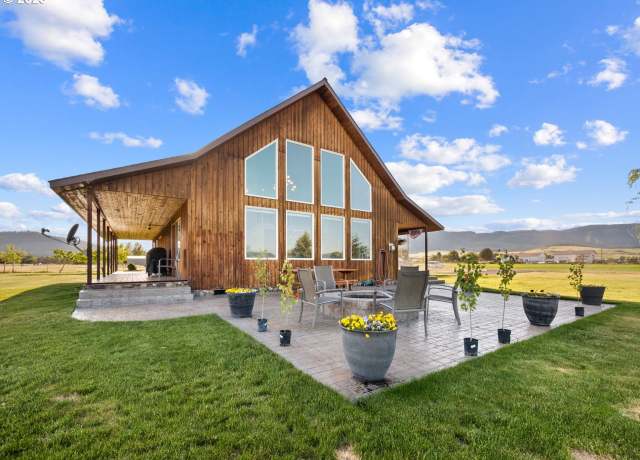 Property at 62123 Chandler Loop, La Grande, OR 97850, 4 beds, 3 baths