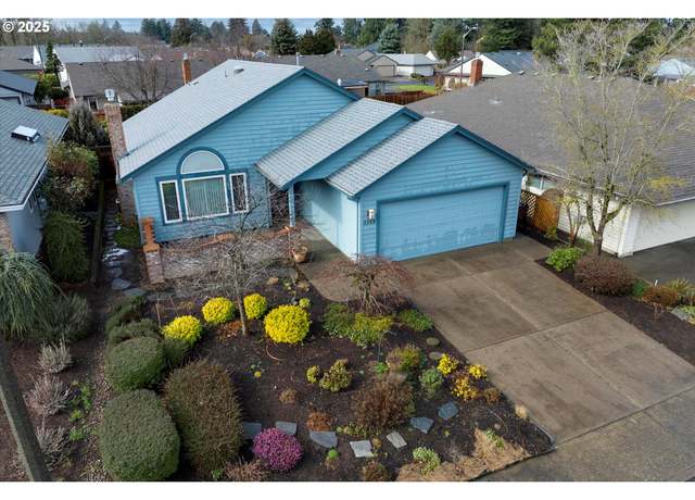 Property at 2239 NE 154th Ave, Portland, OR 97230, 2 beds, 2 baths