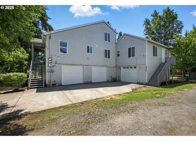 Property at 5609 SE 117th Ave, Portland, OR 97266, 5 beds, 3 baths
