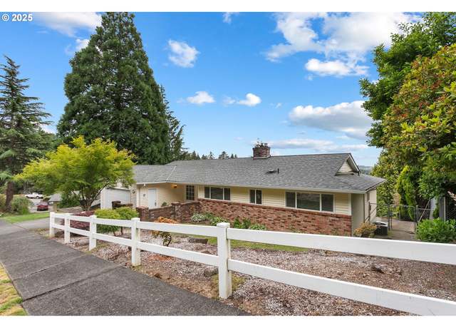 Property at 3025 SW Wallula Ave, Gresham, OR 97080, 5 beds, 3 baths