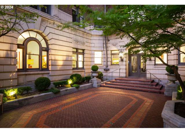 Property at 2141 NW Davis St #103, Portland, OR 97210, 2 beds, 1 bath
