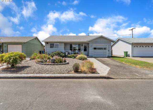Property at 1841 Umpqua Rd, Woodburn, OR 97071, 2 beds, 2 baths