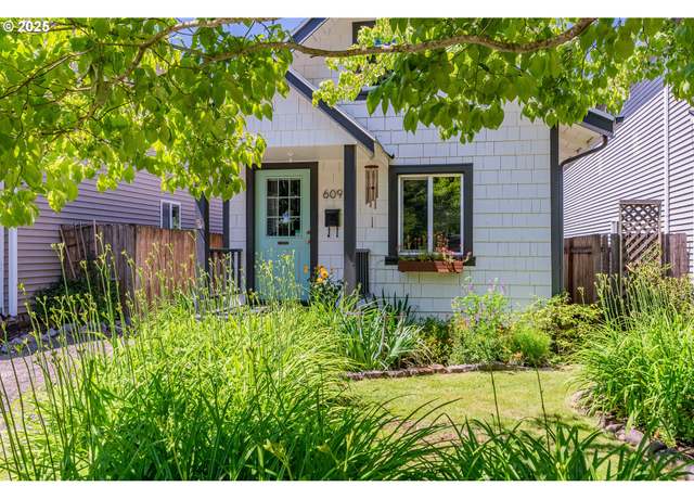 Property at 609 NE 93rd Ave, Portland, OR 97220, 1 bed, 1 bath