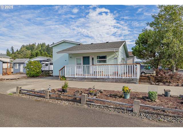 Property at 4 Creek Ln, Lakeside, OR 97449, 1 bed, 1 bath