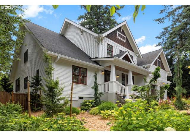 Property at 12624 SW 22nd Ave, Lake Oswego, OR 97034, 4 beds, 3.5 baths