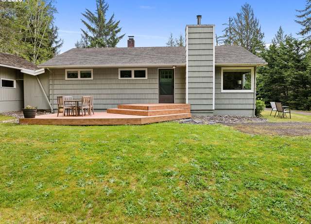 Property at 92757 Claremont Rd, Astoria, OR 97103, 3 beds, 2 baths