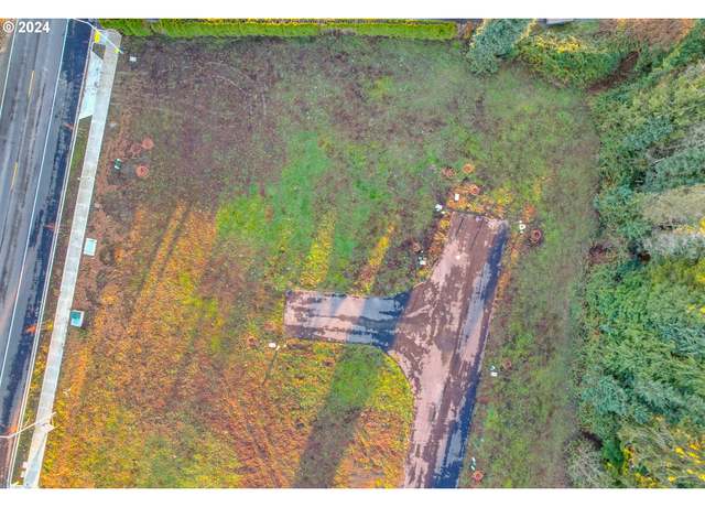 Property at 1493 -1499 Barn Ct, Woodburn, OR 97071