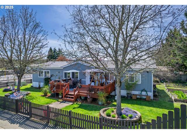 Property at 266 River Place Dr #61, Roseburg, OR 97471, 4 beds, 2 baths