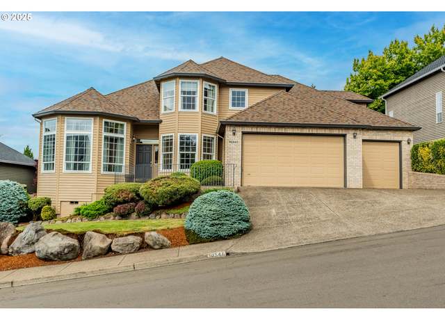 Property at 10541 SW Naeve St, Portland, OR 97224, 4 beds, 2.5 baths
