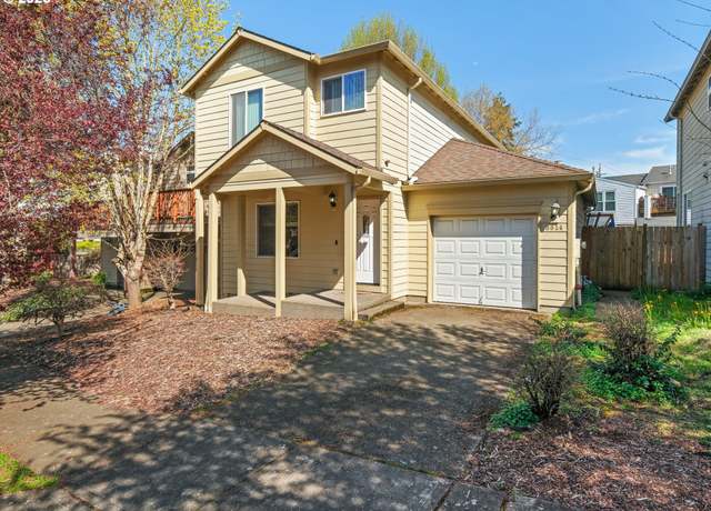 Property at 3814 NE 156th Ave, Portland, OR 97230, 3 beds, 1.5 baths