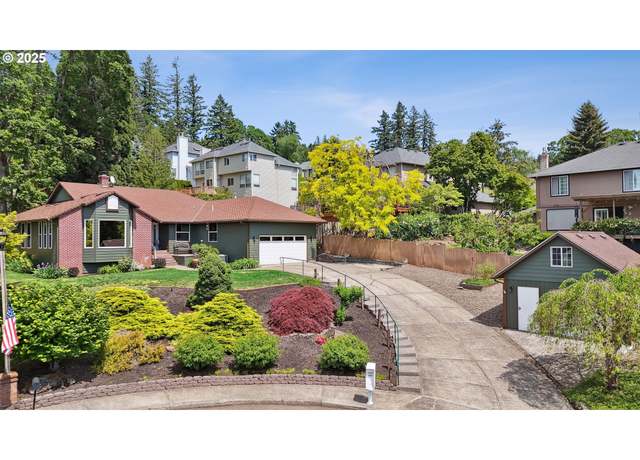 Property at 12622 SE 128th Ct, Happy Valley, OR 97086, 3 beds, 2 baths