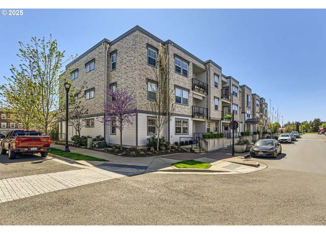 Property at 28750 SW Campanile Ln #108, Wilsonville, OR 97070, 2 beds, 2 baths