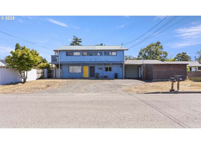 Property at 1275 Fenwick St, Coos Bay, OR 97420, 4 beds, 2 baths