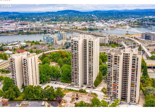 Property at 2309 SW 1st Ave, Portland, OR 97201, 2 beds, 2 baths