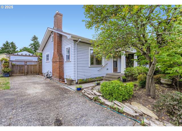 Property at 2618 SE 75th Ave, Portland, OR 97206, 2 beds, 1 bath