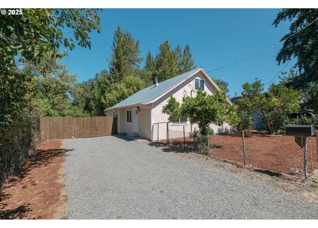 Property at 1854 Ulex St, Sweet Home, OR 97386, 3 beds, 1 bath