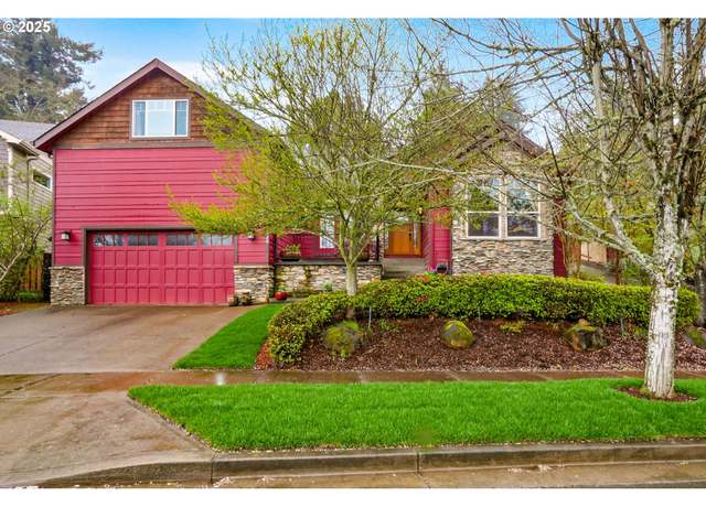 Property at 320 Tillicum Dr, Silverton, OR 97381, 4 beds, 3 baths